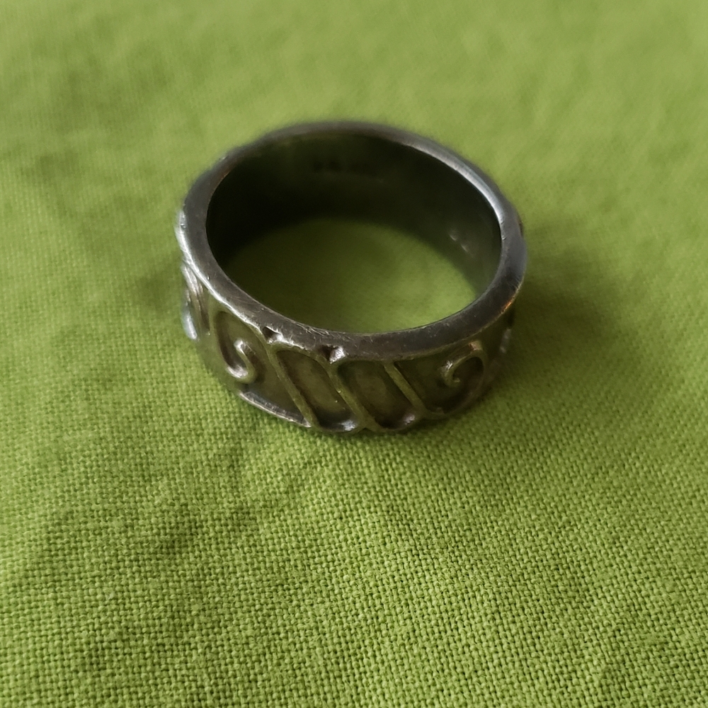 Silver Womens Ring - Modern Band - Picture 4 of 6